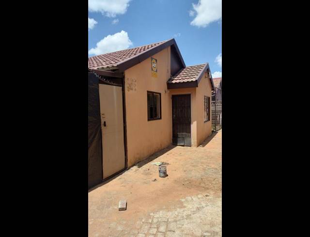 3 BEDROOM HOUSE FOR SALE IN MARLBORO GARDENS